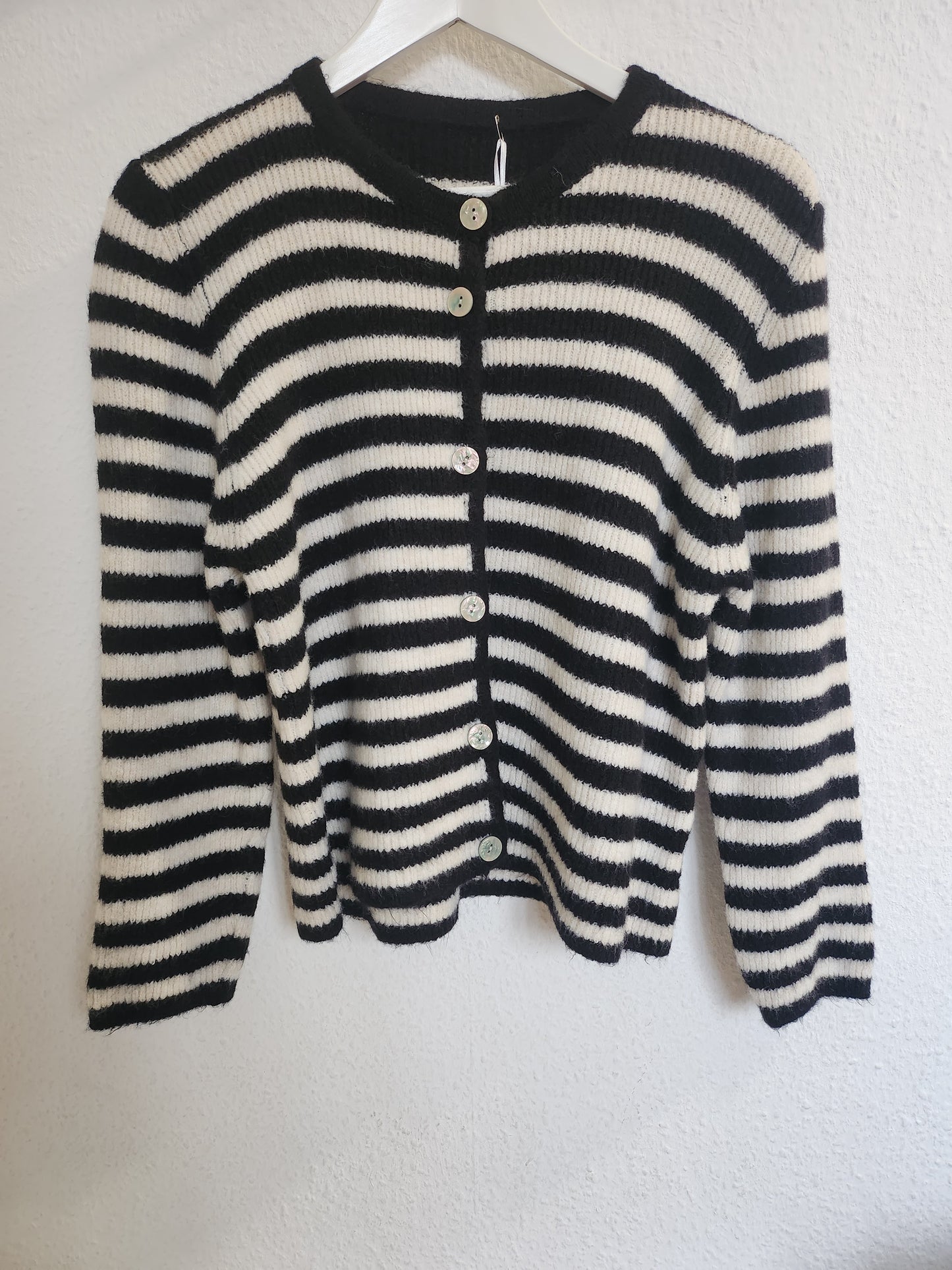 Strickjacke Steifen